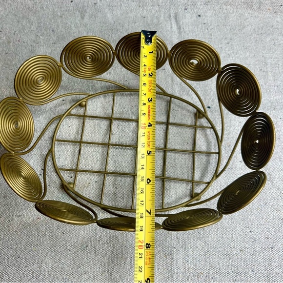 Vtg Mid Century Modern footed gold spiral/coil baskets - Picture 7 of 12